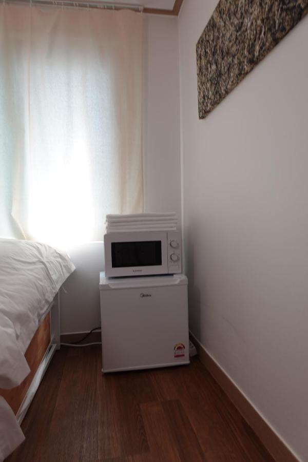 Hostel Jl In Chung-Jeong Seoul Bagian luar foto