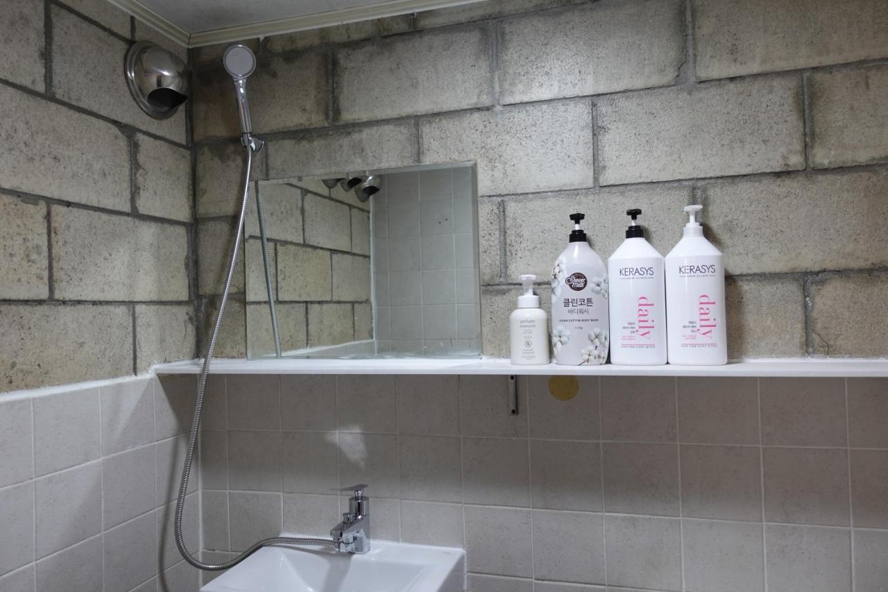 Hostel Jl In Chung-Jeong Seoul Bagian luar foto