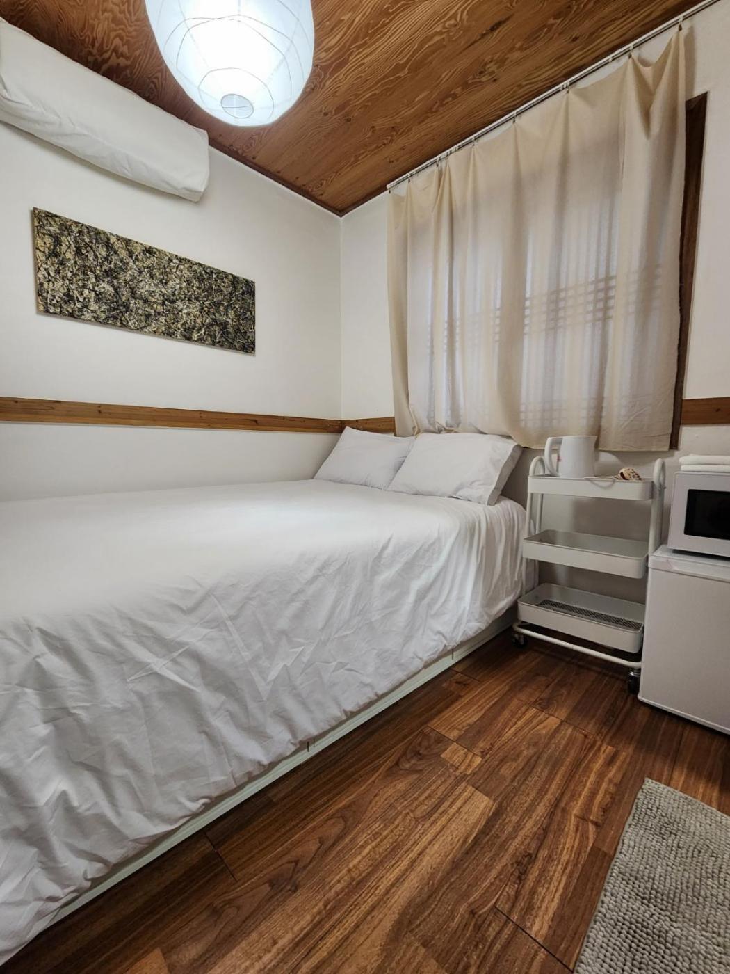 Hostel Jl In Chung-Jeong Seoul Bagian luar foto