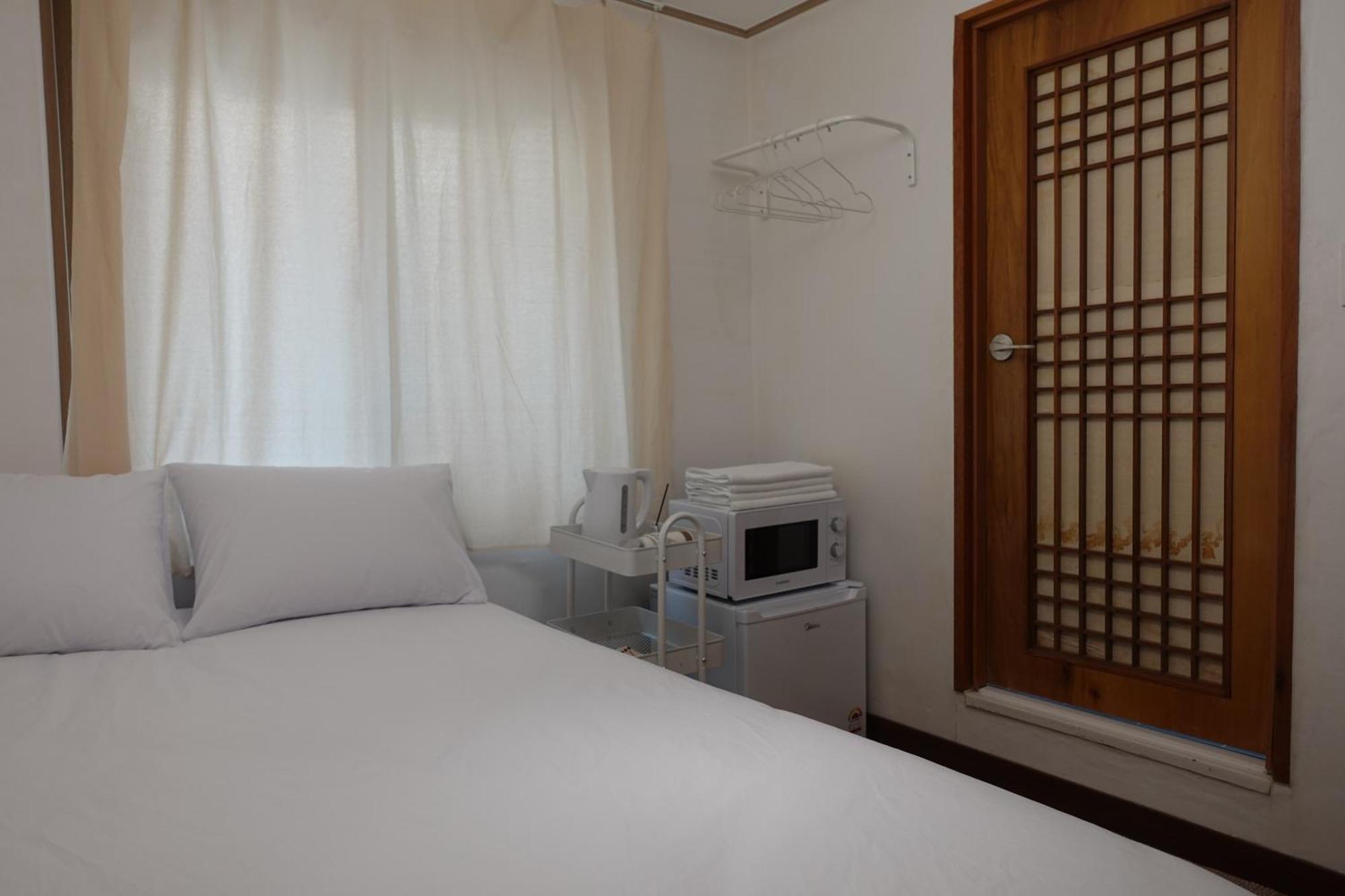 Hostel Jl In Chung-Jeong Seoul Bagian luar foto