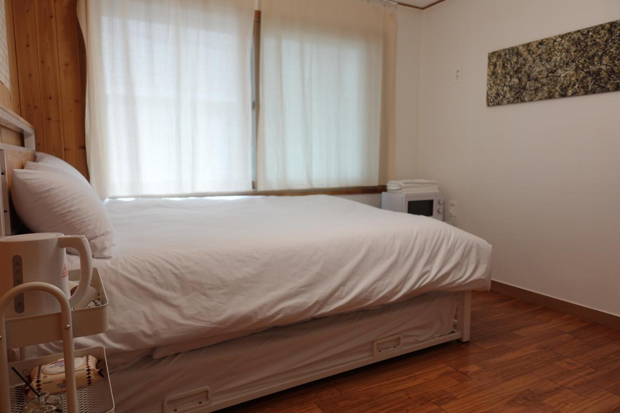 Hostel Jl In Chung-Jeong Seoul Bagian luar foto