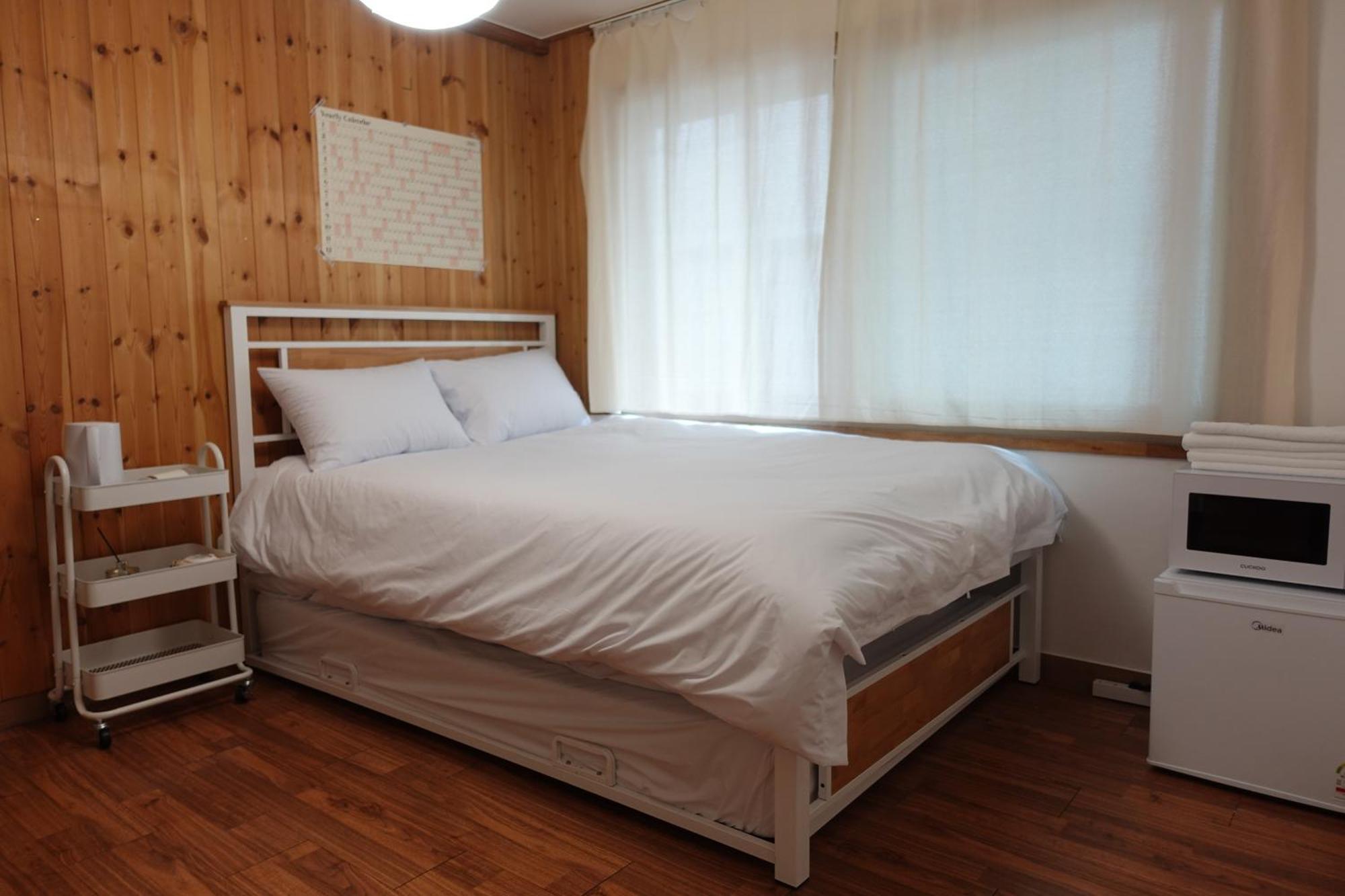 Hostel Jl In Chung-Jeong Seoul Bagian luar foto